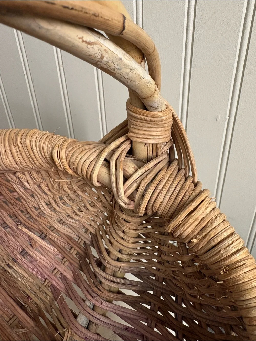 Vintage Handmade Woven Buttocks Basket Medium Beige/Tan VTG Eclectic Boho Beach